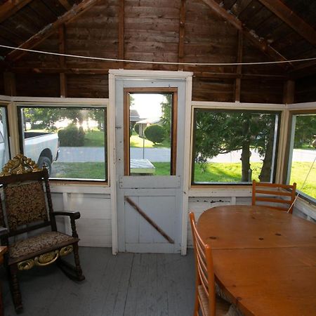 Fun Place With A Sandy Beach For Swimming, Boating, And Fishing, Featuring 3 Available Cabins Fenelon Falls Экстерьер фото