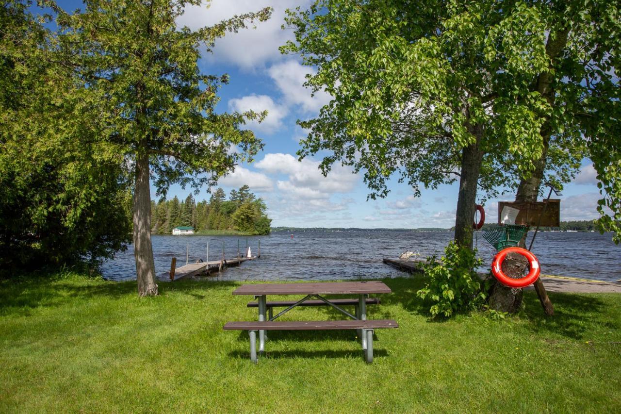 Fun Place With A Sandy Beach For Swimming, Boating, And Fishing, Featuring 3 Available Cabins Fenelon Falls Экстерьер фото