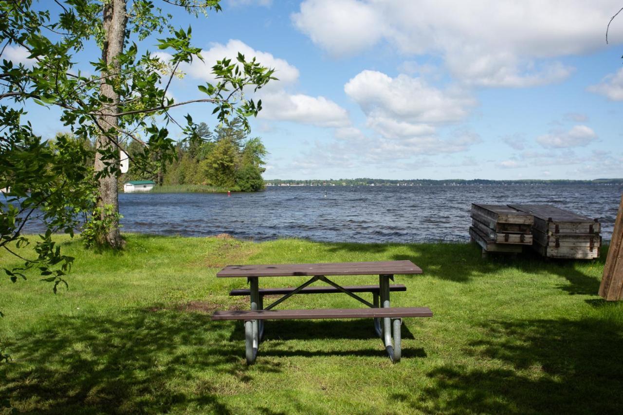 Fun Place With A Sandy Beach For Swimming, Boating, And Fishing, Featuring 3 Available Cabins Fenelon Falls Экстерьер фото