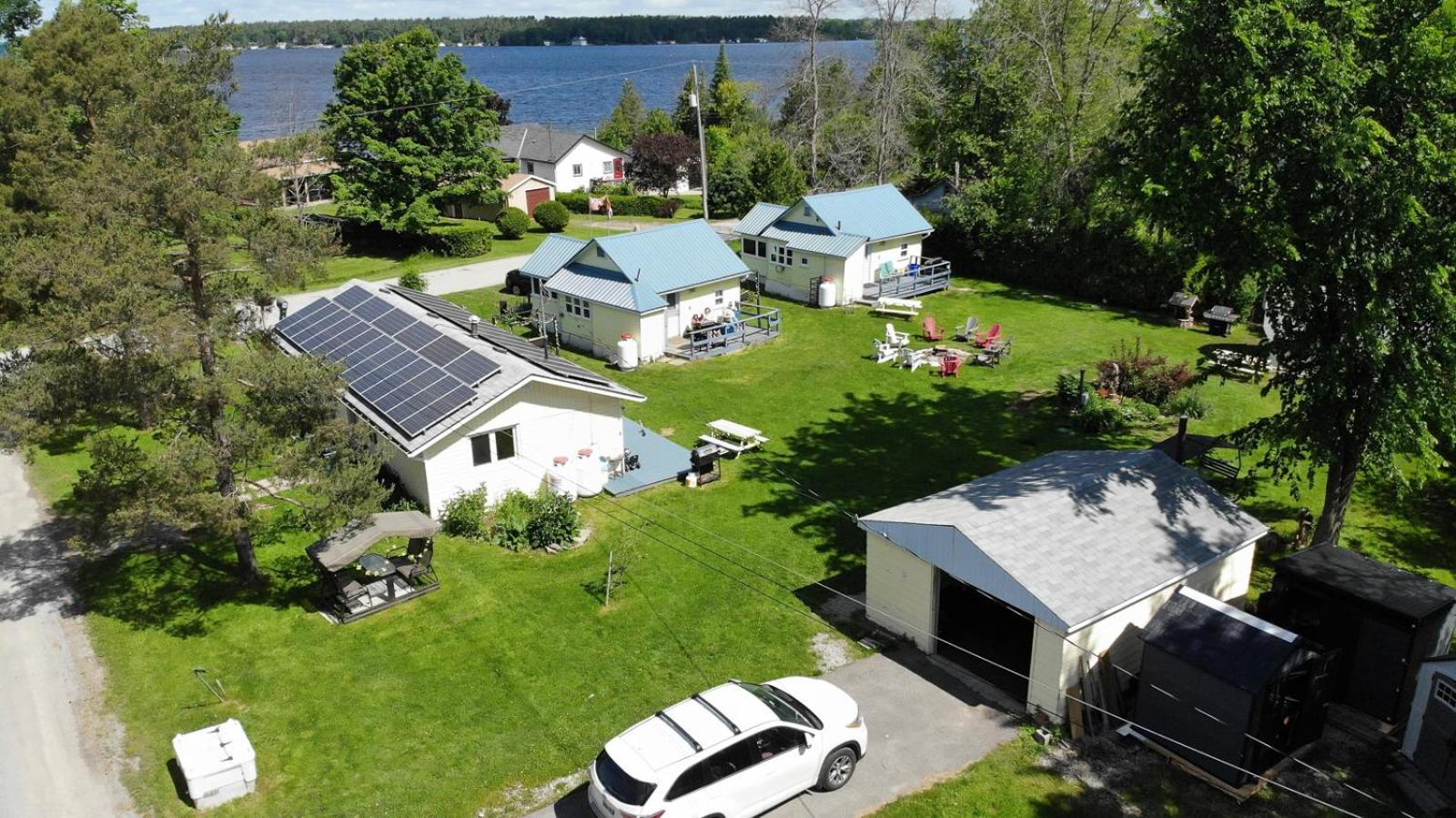 Fun Place With A Sandy Beach For Swimming, Boating, And Fishing, Featuring 3 Available Cabins Fenelon Falls Экстерьер фото