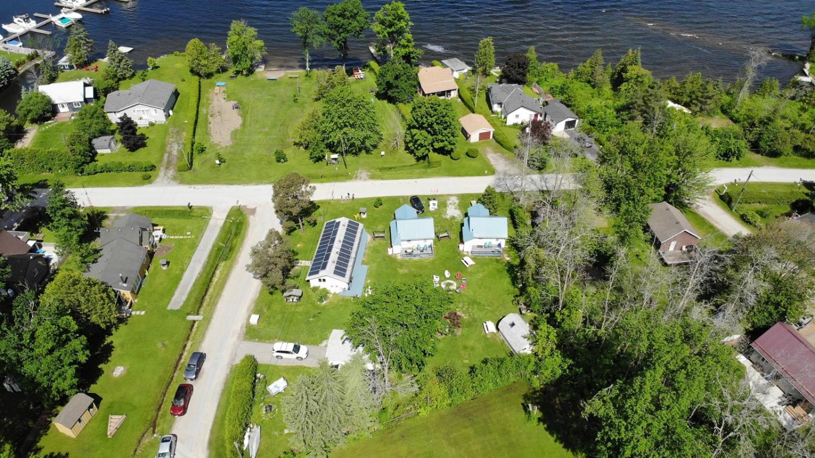 Fun Place With A Sandy Beach For Swimming, Boating, And Fishing, Featuring 3 Available Cabins Fenelon Falls Экстерьер фото